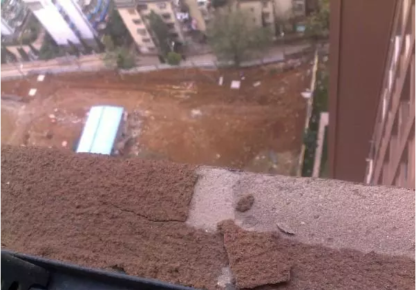 真石漆出現脫落后如何處理